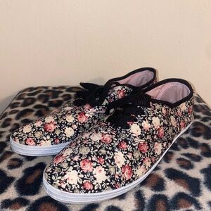 dark coquette vintage style whimsical fairycore floral canvas sneakers